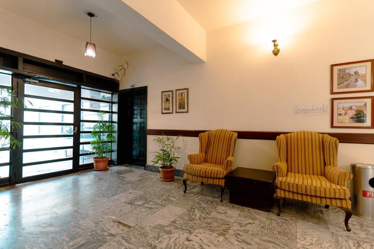 Vip House Hotel Peshawar Exterior foto